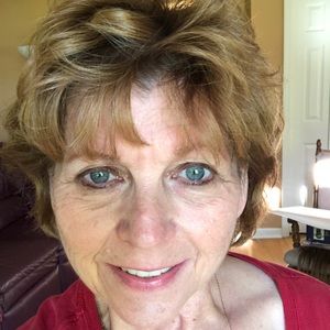 Meet your Posher, Deborah